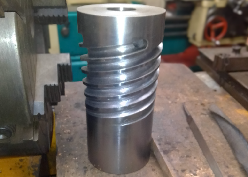 Fabricación de tornillo sin fin